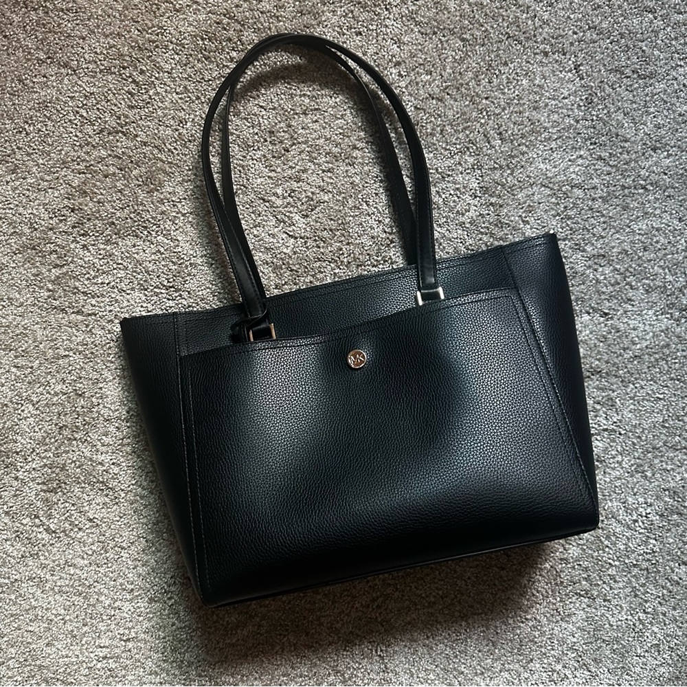 Michael Kors Maisie Large Pebbled Leather Tote